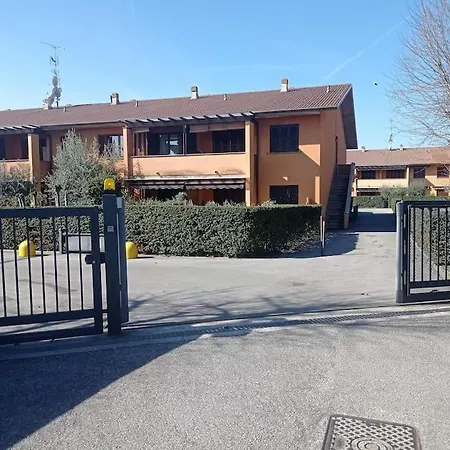 Blue, Relax Con Piscina E Garage シルミオーネ